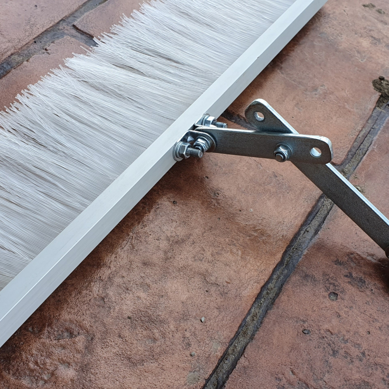 Щітка для бетону 1300 мм KIT (з кріпленням) (ID#590001694), ціна: 2400 ...