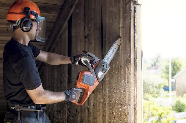 Акумуляторна пила HUSQVARNA 330i Купити в Україні, р. Харків, пр-кт Героїв Сталінграду, 75, м. 