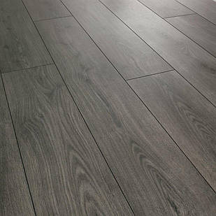 Ламінат KronoSwiss Liberty Дуб натуральний вугільний 4933 вологостійкий 33 клас 8мм товщина з фаскою