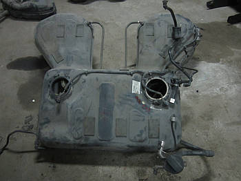 Паливний бак AUDI A8 D3 (4E0201021)