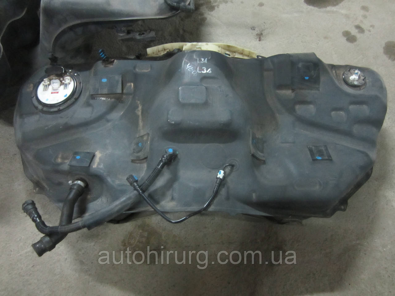 Паливний бак Lexus LS460