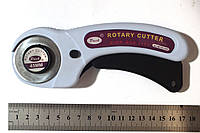 Нож раскройный Rotary Cutter с круглым лезвием, 45 мм.