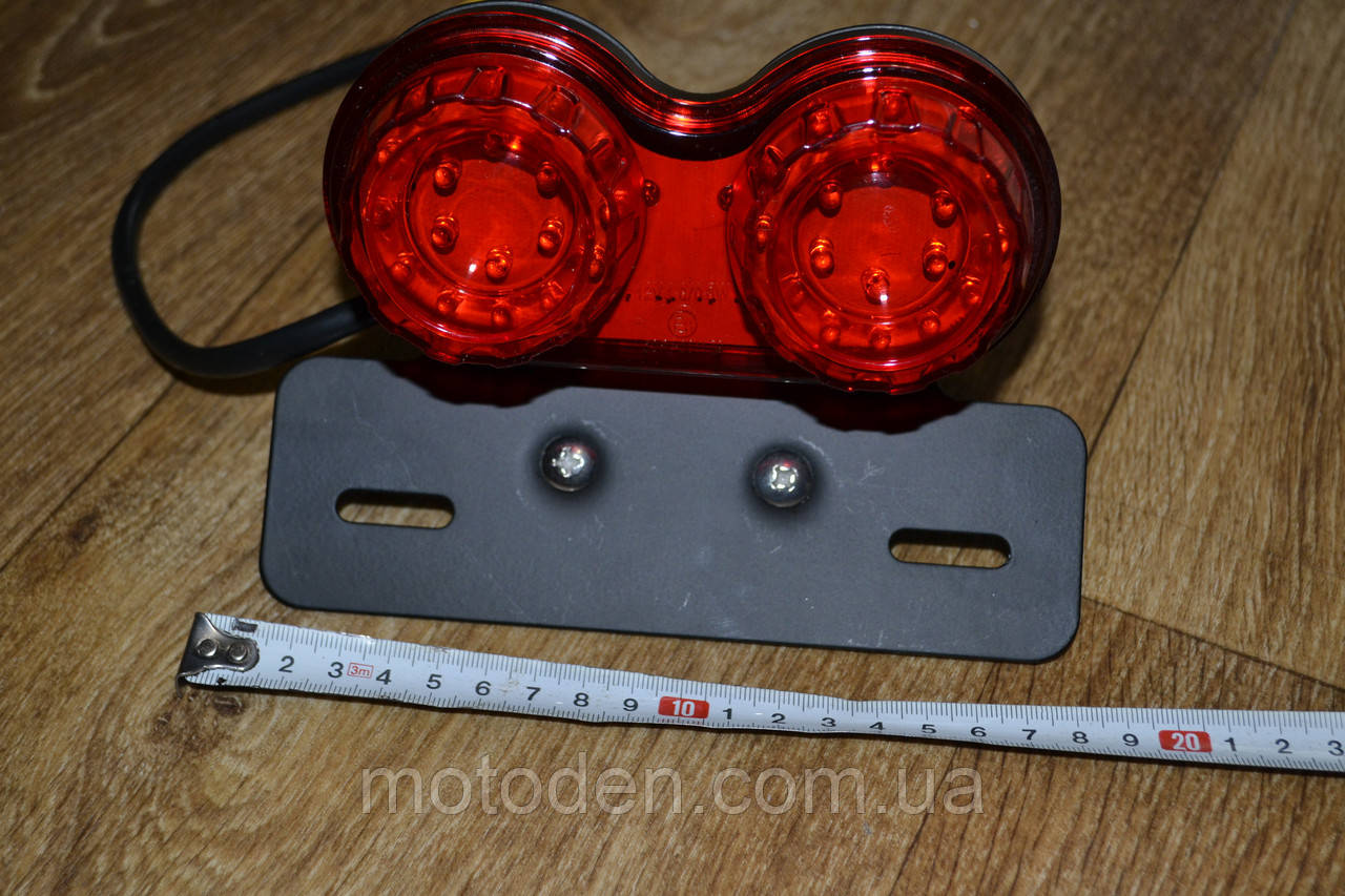 Универсальный задний led фонарь красный (3 в 1) : Стоп сигнал, повторители поворотников, подсветка номера - фото 3 - id-p1007950077