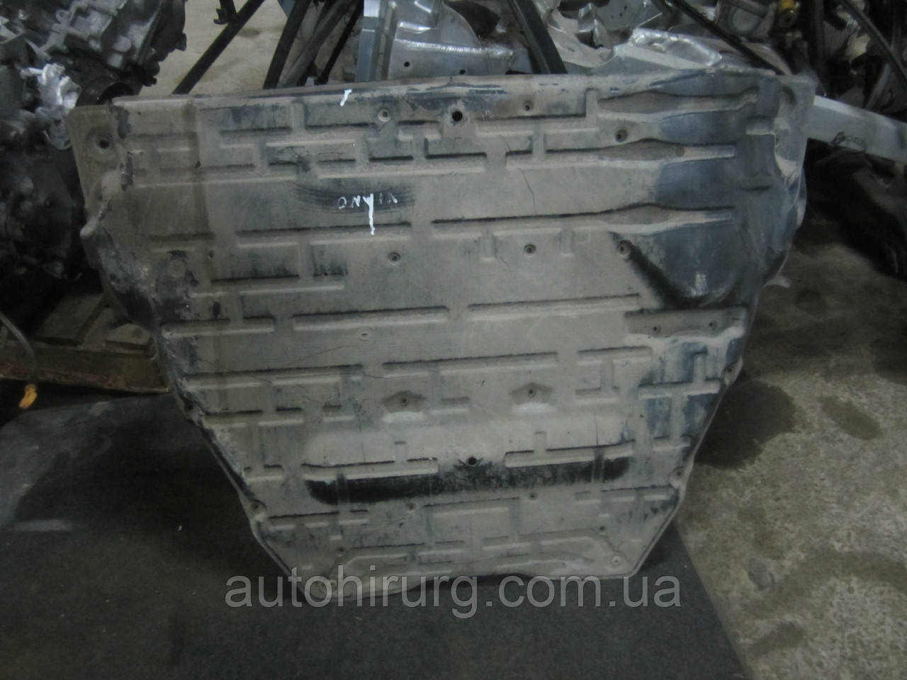 Захист двигуна mercedes w639 Vito (A6395200823)