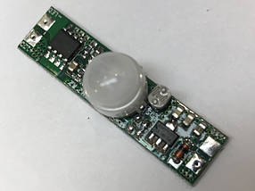 Датчик руху для LED стрічки (профіля) з фотоелементом 12 V 5 А Код.59604