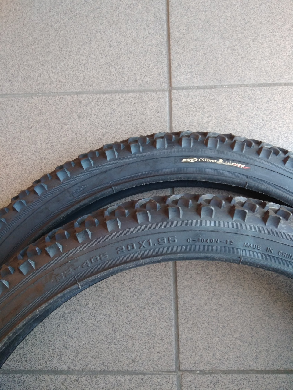 Шина CST MTB-kids 20х1,95