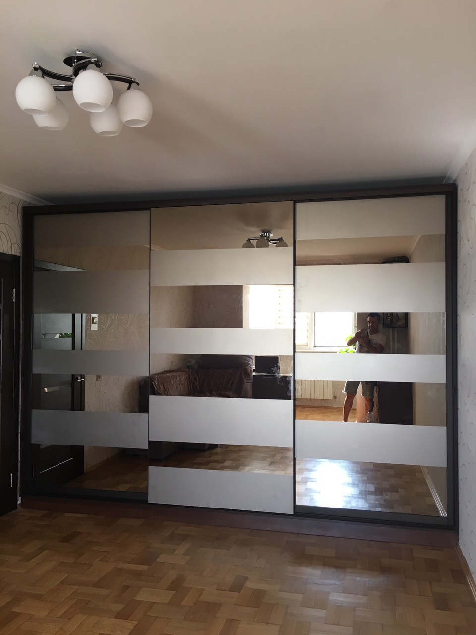 Шкаф купе с гладильной доской система zola черный браш зеркало графит с ...