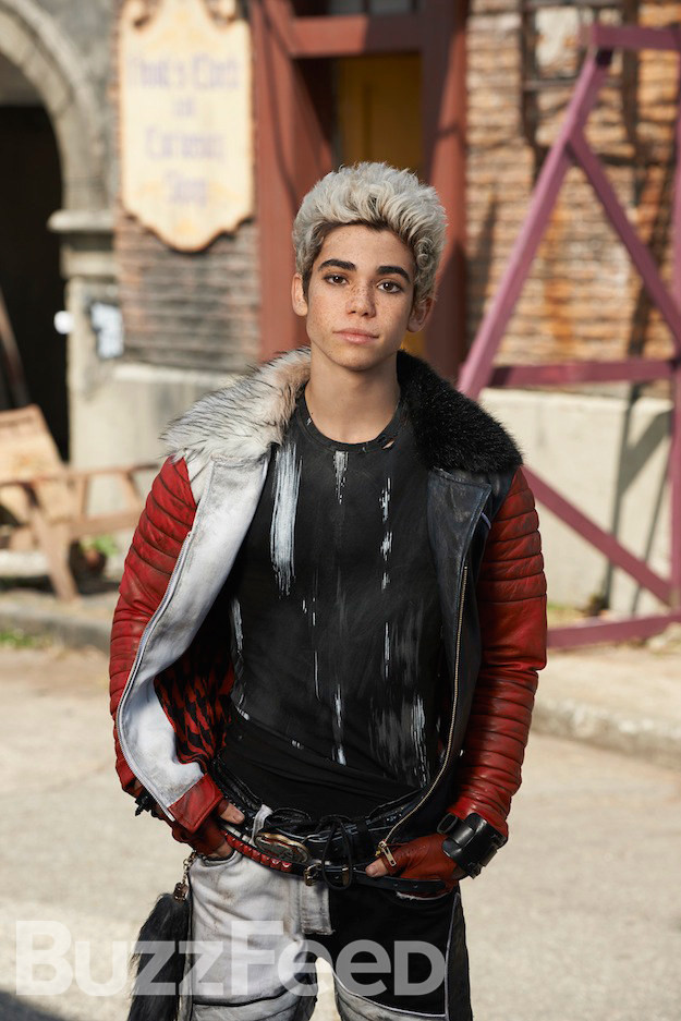 Актер: Кэмерон Бойс (Cameron Boyce)