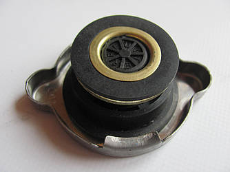 Кришка радіатора на Mercedes-Benz W124-W904 — Autotechteile — Att5004