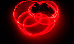 Шнурки, що світяться II-го покоління, — яскраві.