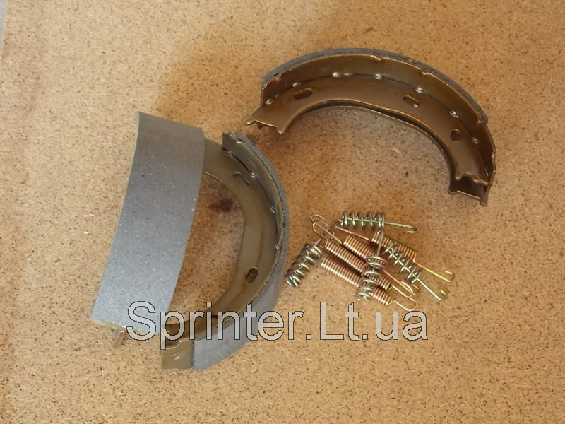 Колодки ручника MB Sprinter 208-316 96 - Autotechteile 4258