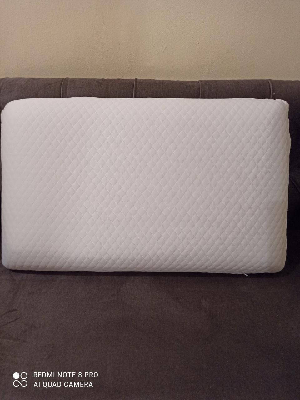 

Подушка ортопедическая 60 * 35 см. со снимающим чехлом.