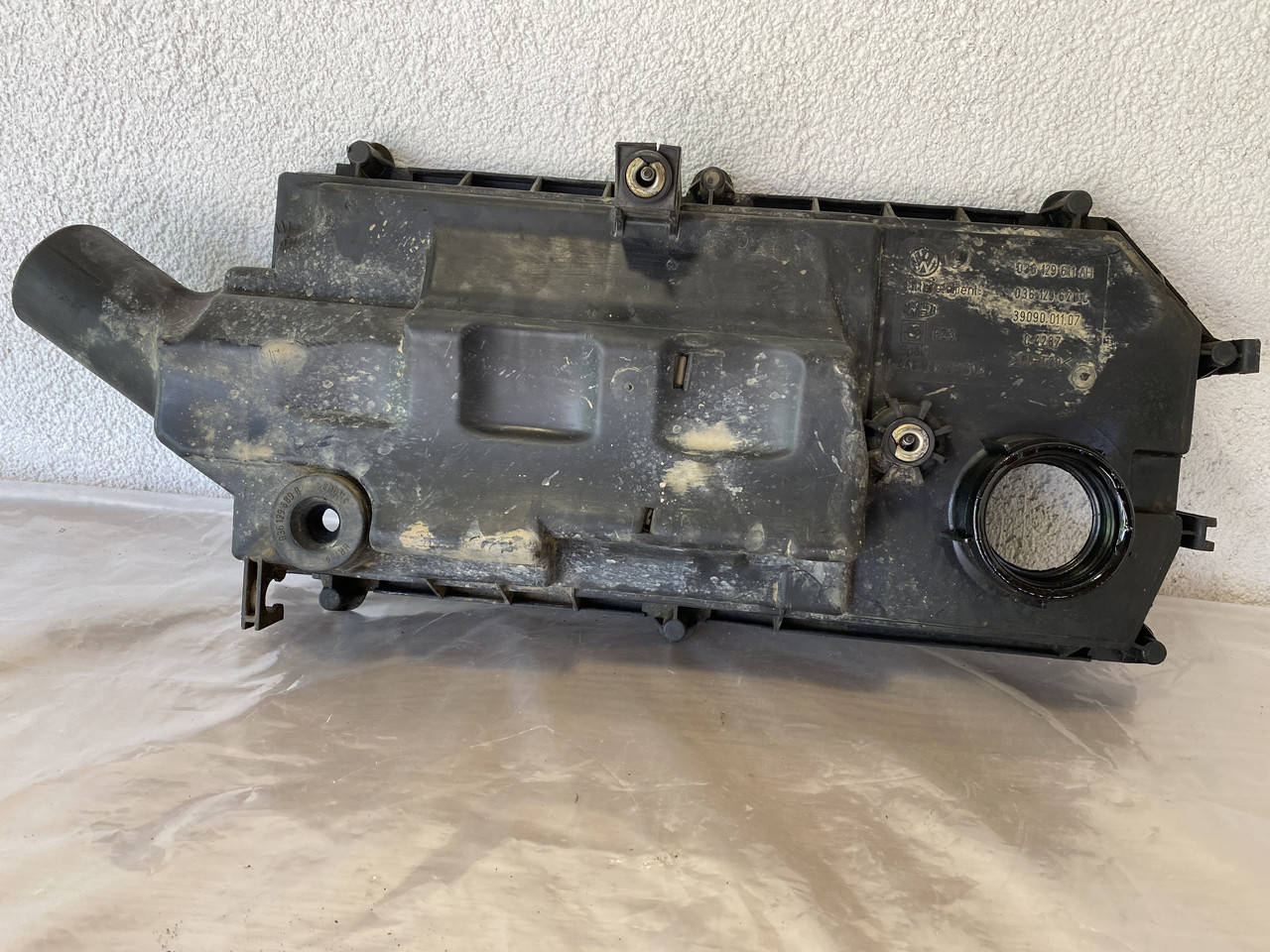 

Корпус Воздушного фильтра Golf 4 1.4