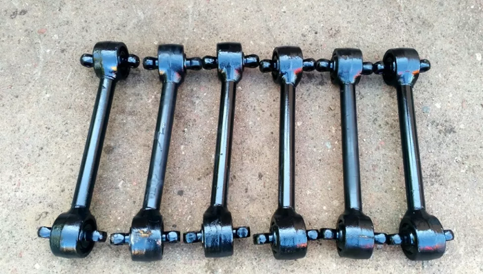 Купить Реактивная тяга оси балансиров Маз в сборе с шарниром и втулкой ...