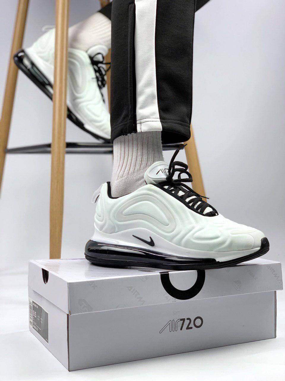 Білі кросівки на балоні Nike Air Max 720 White (Найк Аір Макс 720) жіночі і чоловічі розміри