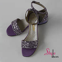 Босоножки женские повседневные кожаные лилового цвета на каблуке "Style Shoes"