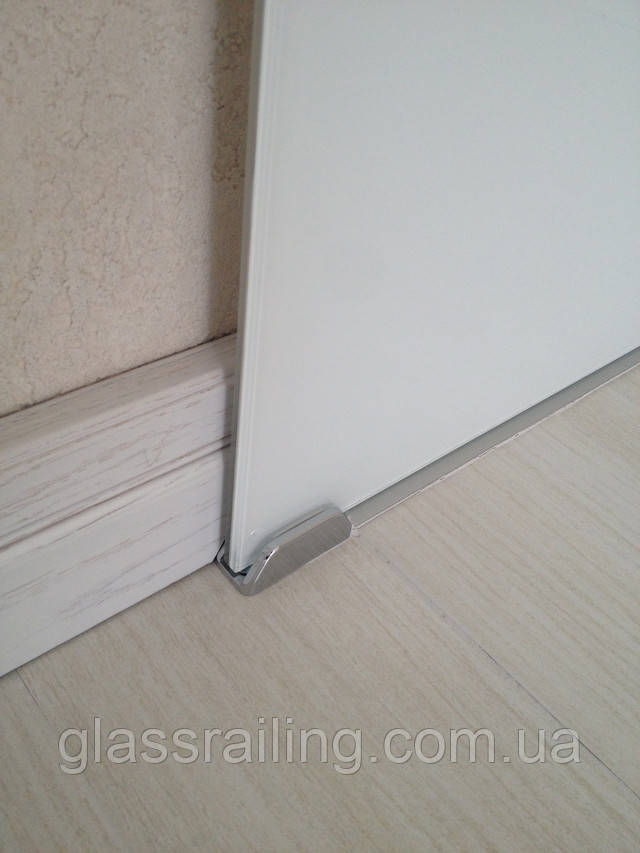  Steklyannaya razdvijnaya dver