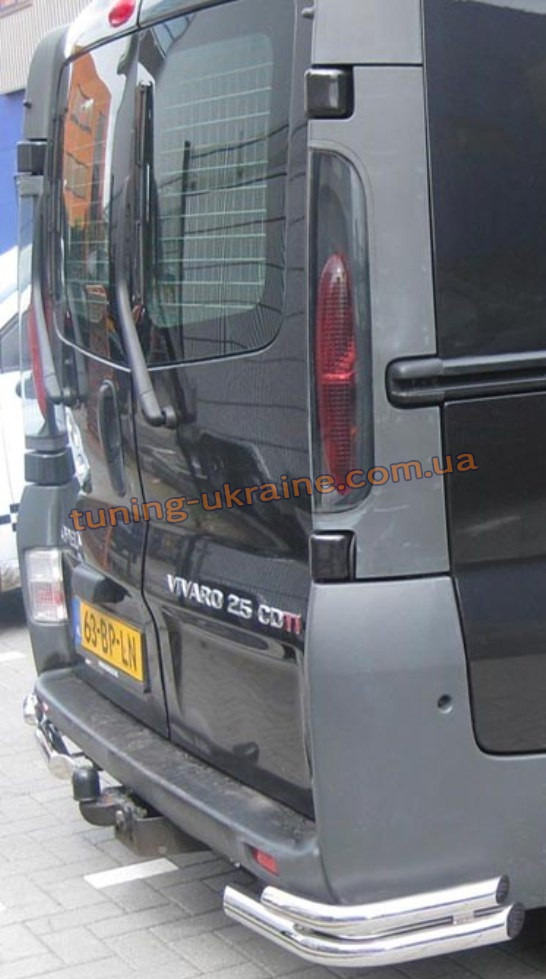 Захист заднього бампера куточки подвійні D70-42 на Renault Trafic 2002-2013