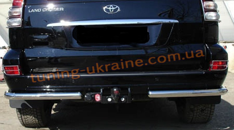 Захист заднього бампера куточки одинарні D60 на Toyota Land Cruiser 200 2007-2012
