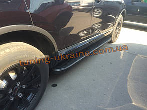 Бічні майданчики з алюмінію Tayga Black для AUDI Q7 2014