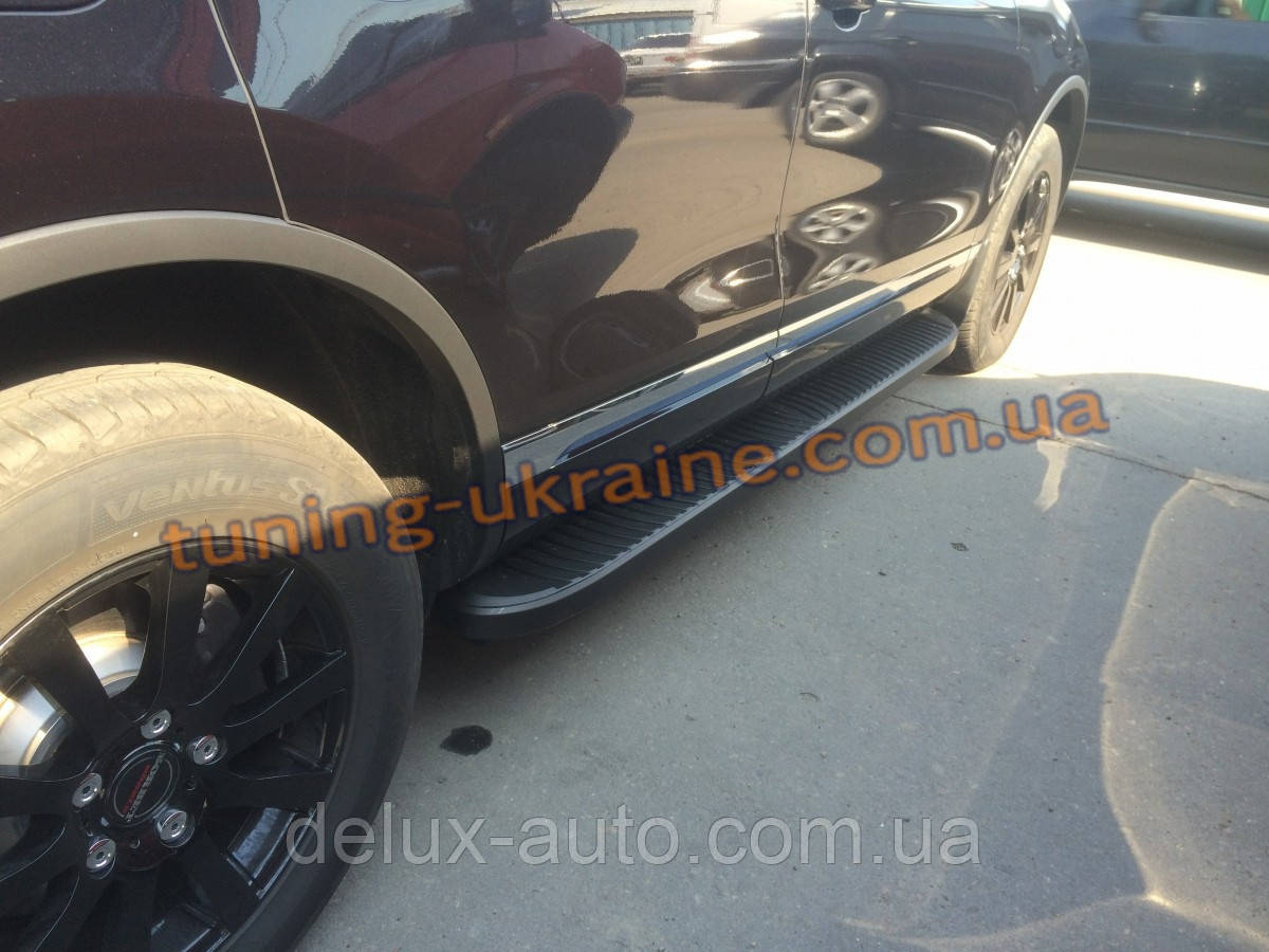 Бічні майданчики з алюмінію Tayga Black для Volkswagen Touareg 2010