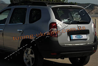 Кромка на багажник Carmos на Renault Duster 2010-2015