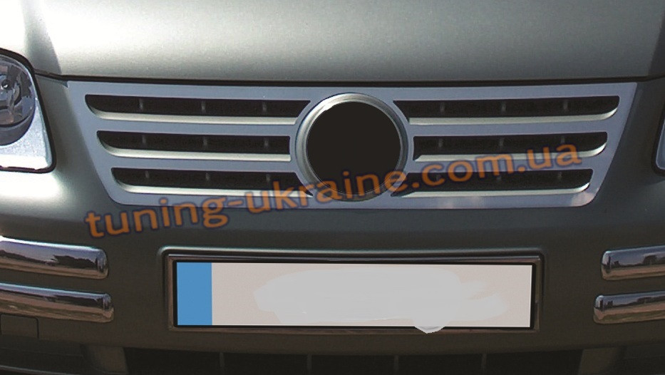 Накладка на решітку цілісна Carmos на Volkswagen Caddy 2004-2010