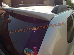 Спойлер на дах зі склопластику на Dacia Duster 2010