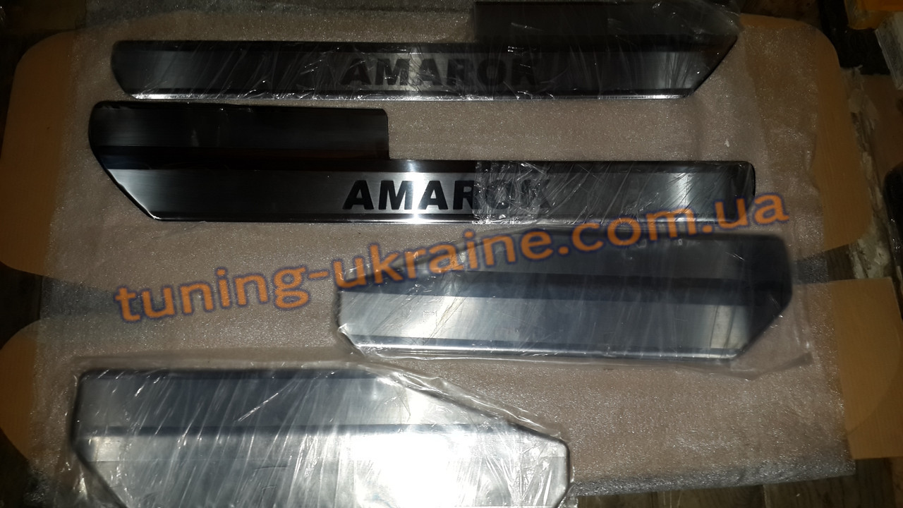 Хром накладки на внутрішні пороги для Volkswagen Amarok 2010+