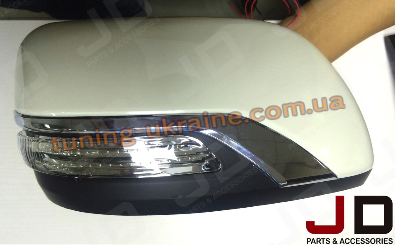 Кришки дзеркал в стилі 2016 року на Toyota LC 200 2012-2015