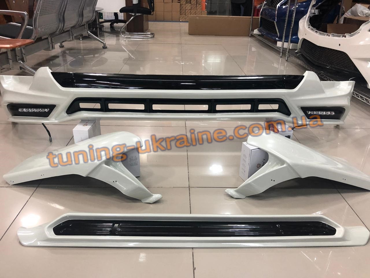 Накладки на передній і задній бампер TRD на Toyota LC 150 Prado 2009-2013