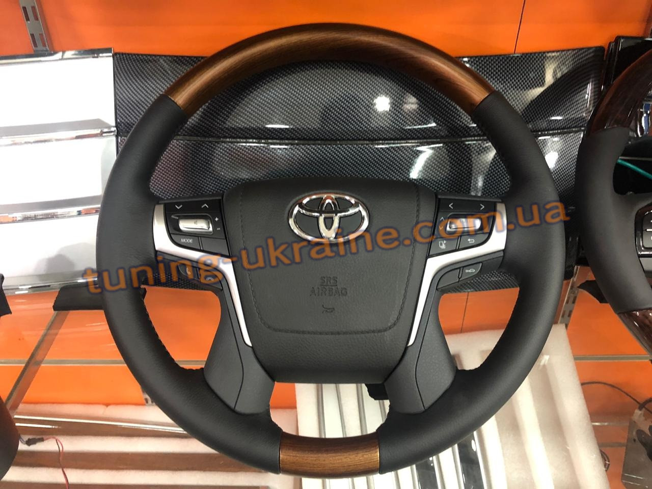 Кермо дизайн 2018года на Toyora Prado 150 2013-2017