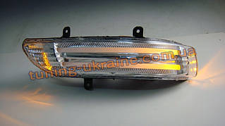 Вставки на дзеркала LED на Toyota LC 200 2008-2012