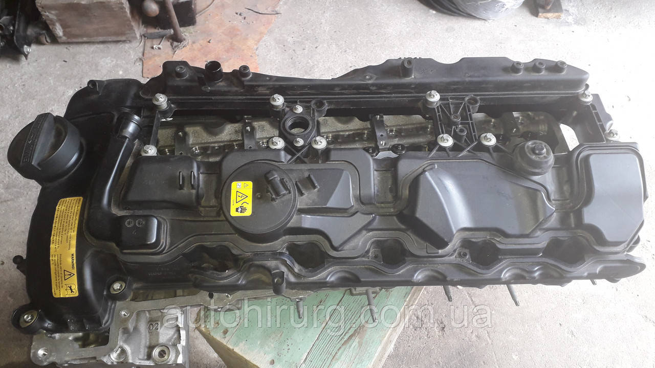 Кришка клапанів BMW F10 (7570292)
