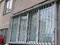 Решетки кованые на окна и балкон 2