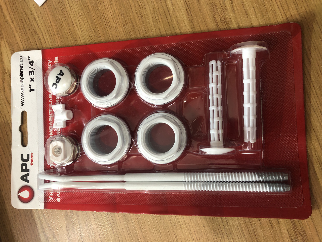 Універсальний комплект apc х 3/4" з кріпленням
