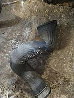 Патрубок Інтеркулера шкода суперб