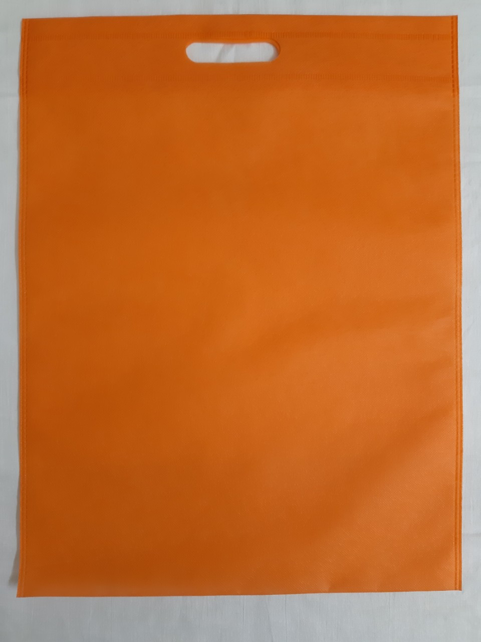Эко-сумка из спанбонда с прорезными ручками плоская 34*46 см Одетекс - фото 2 - id-p1014145531