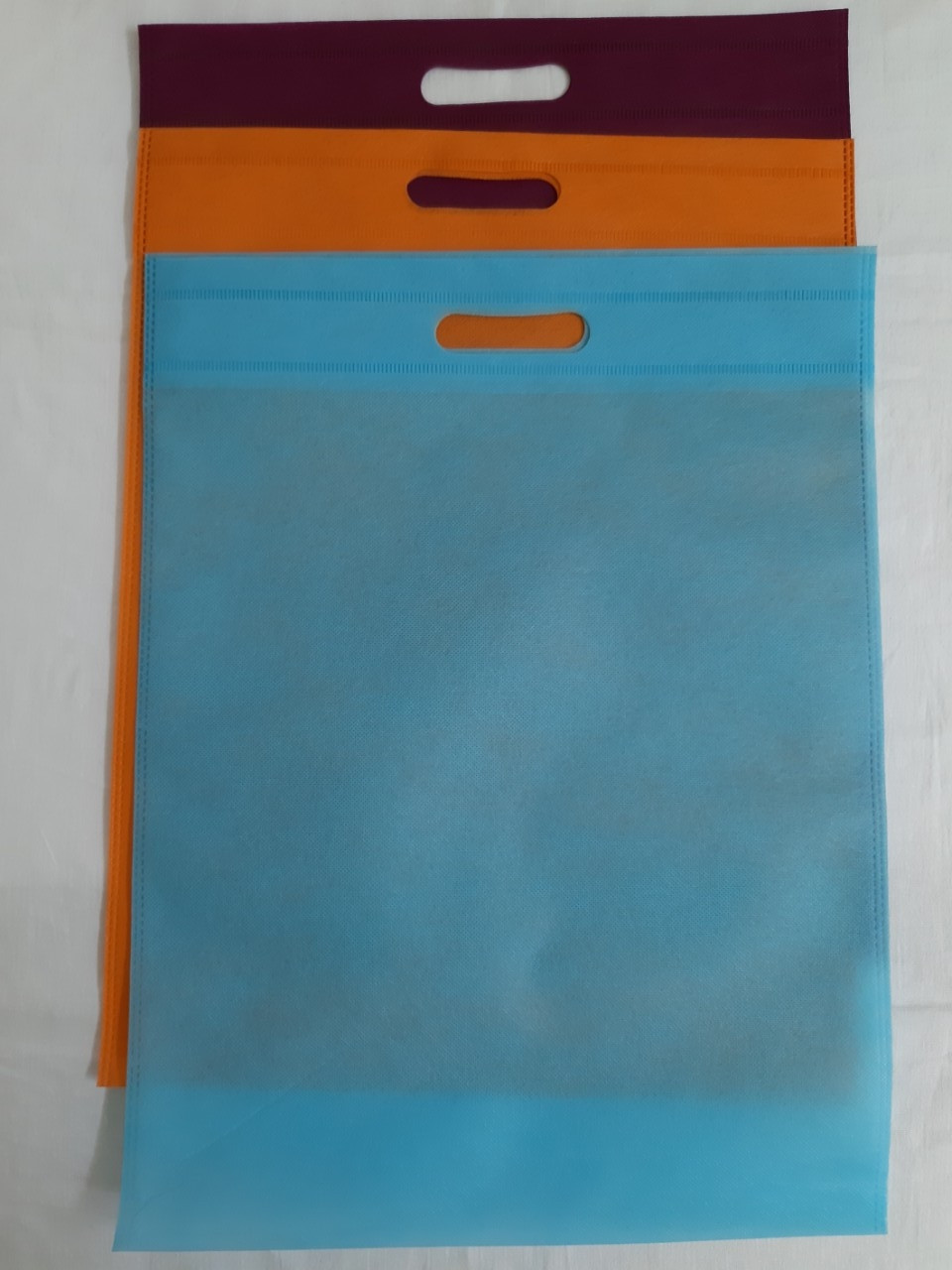 Эко-сумка из спанбонда с прорезными ручками плоская 34*46 см Одетекс - фото 5 - id-p1014145531