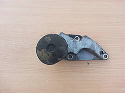 Передня опора двигуна Audi 100 A6 C4 91-97г