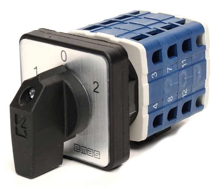 Перемикач полюсів реверсивний 4-полюсний (1-0-2) 32А, фото 1