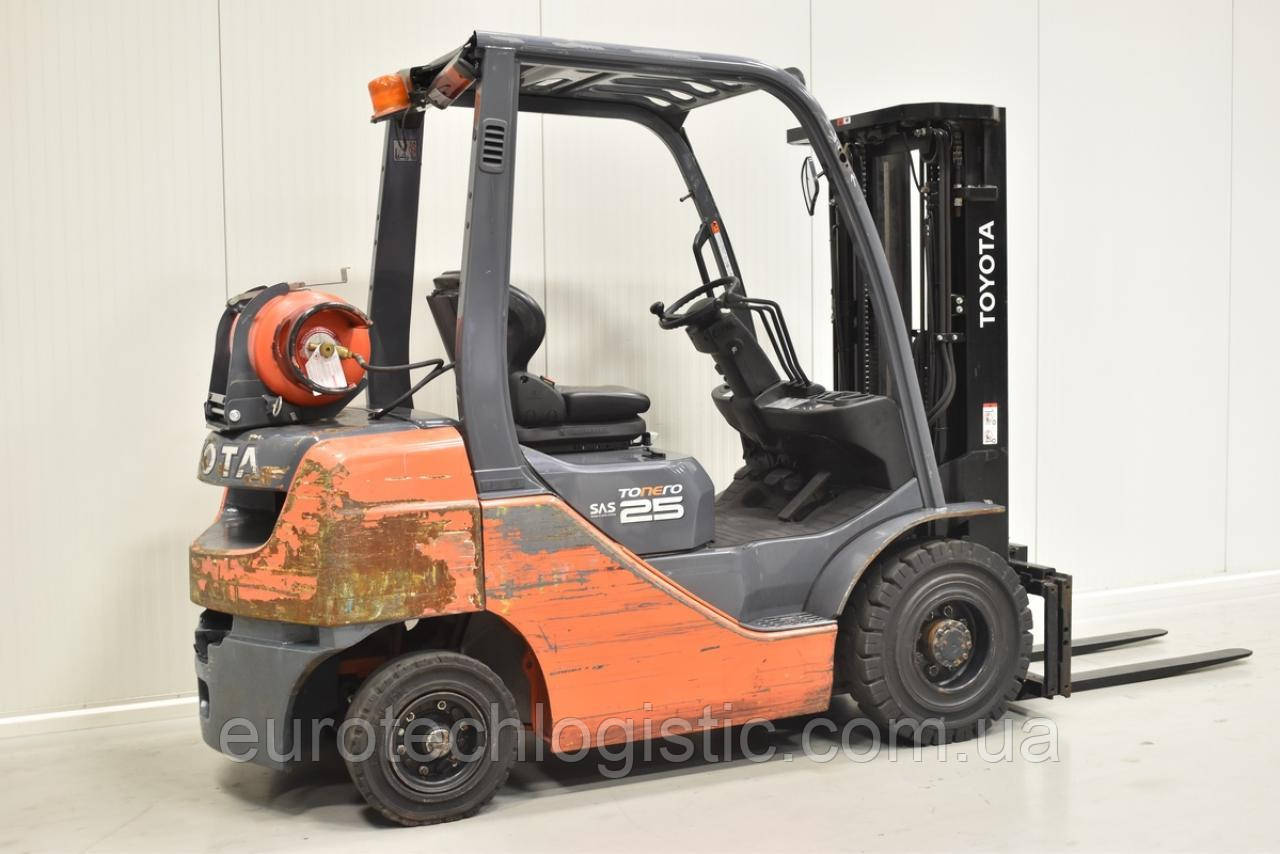 Вилковий навантажувач Toyota 02-8FGF25., фото 1