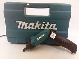 Акумуляторна викрутка Makita DF 001 DW