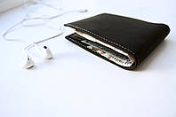 Шкіряний гаманець з RFID захистом (Чорний)