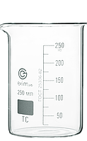Стакан EximLab 250 мл низкий с носиком, стекло