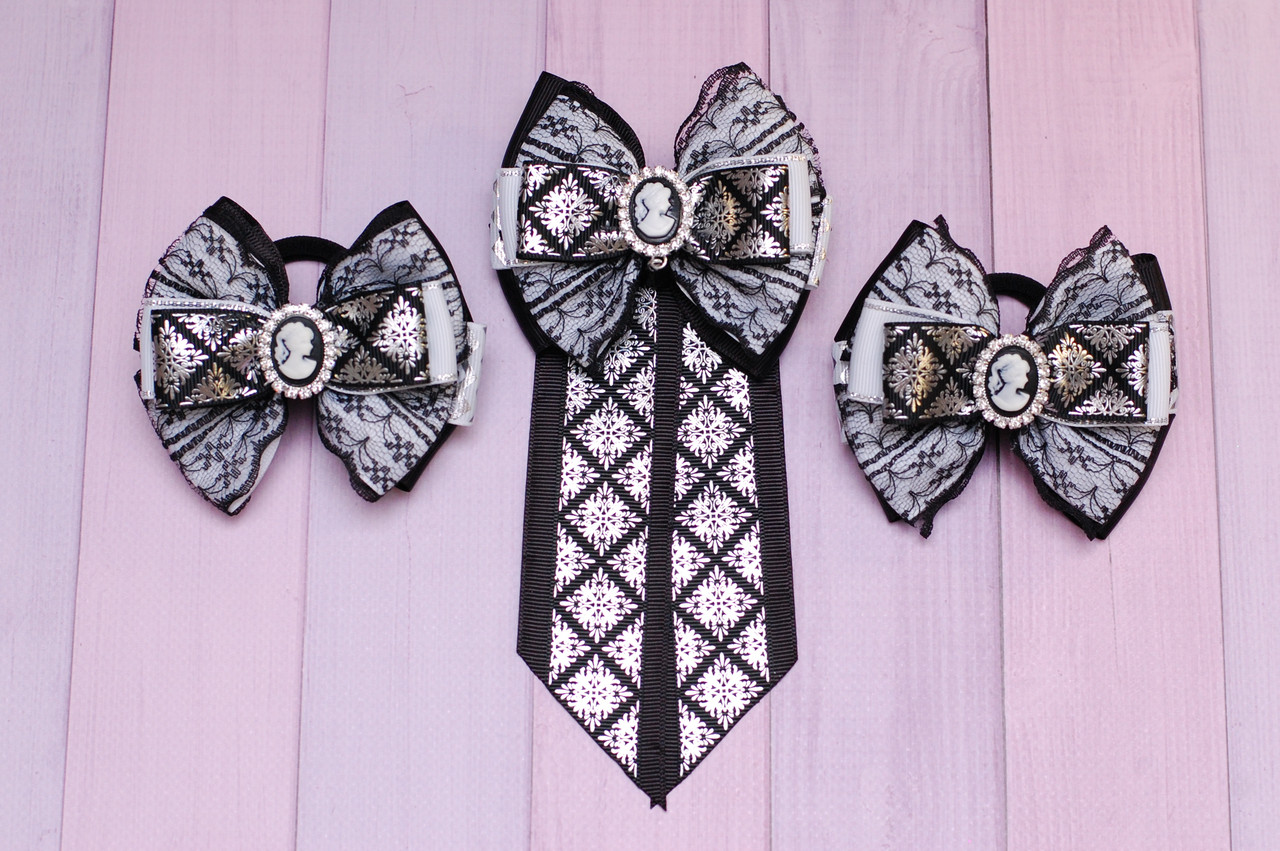Набір банти на гумці і дитячий галстук - брошка для дівчинки в школу Шкільний ошатний комплект чорно білий, фото 1