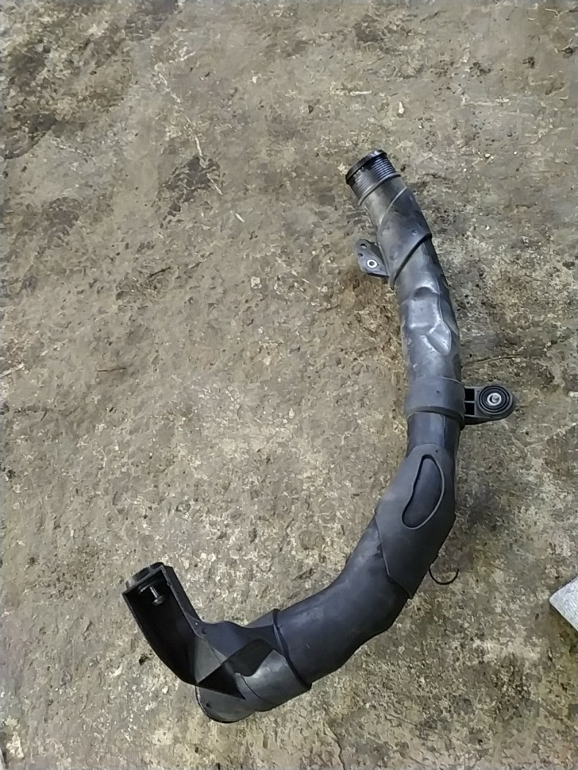 Патрубок надувува volkswagen skoda 1.6 tdi, фото 1