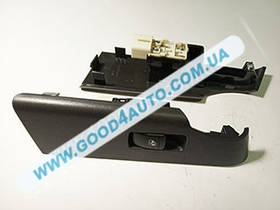 Кнопка склопідйомників Авео-3 задня права 96652197