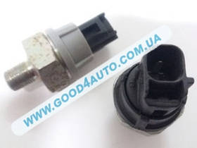 Датчик аварійного тиску масла Geely 1136000185