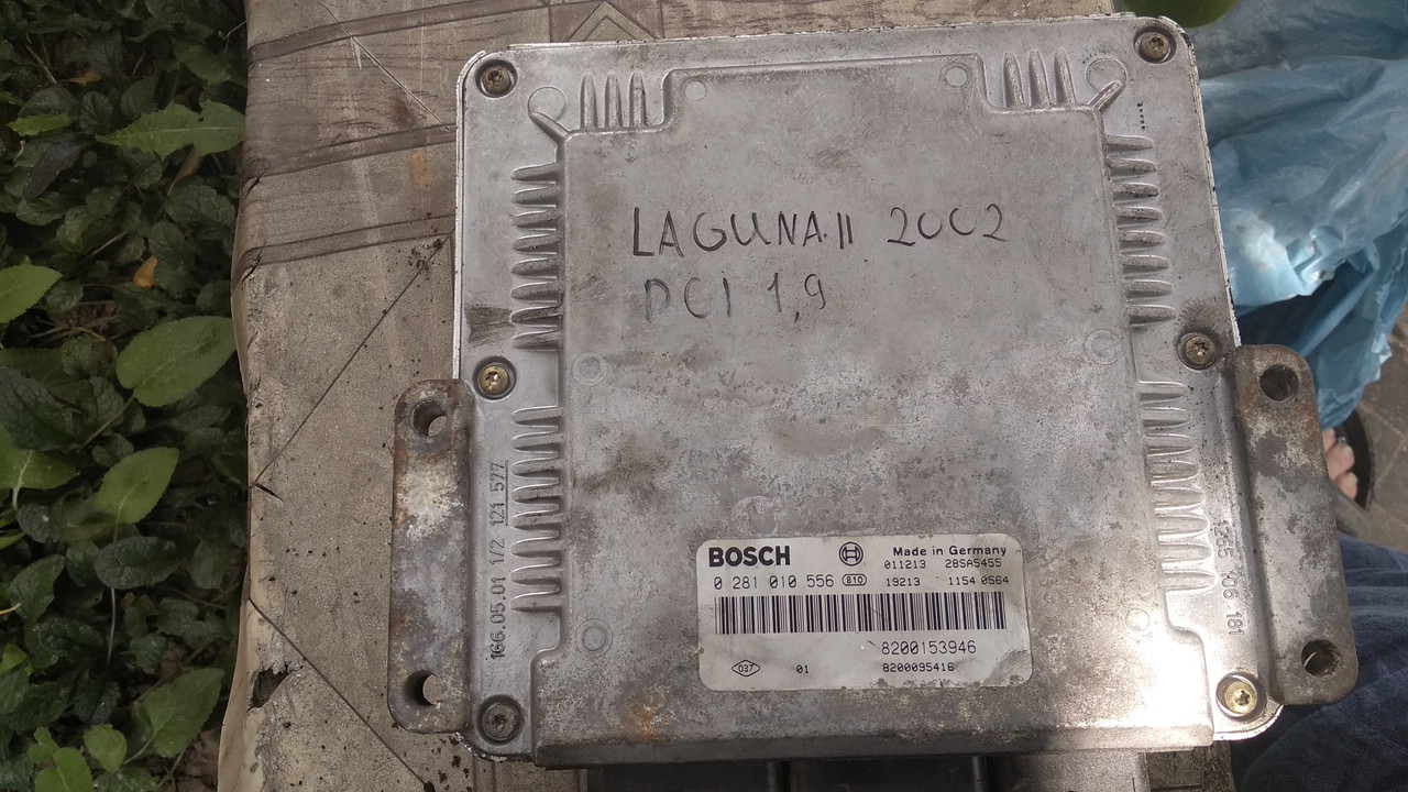 Б/у блок керування двигуном F9Q 1,9 dci з автомобіля Renault Laguna II 2002